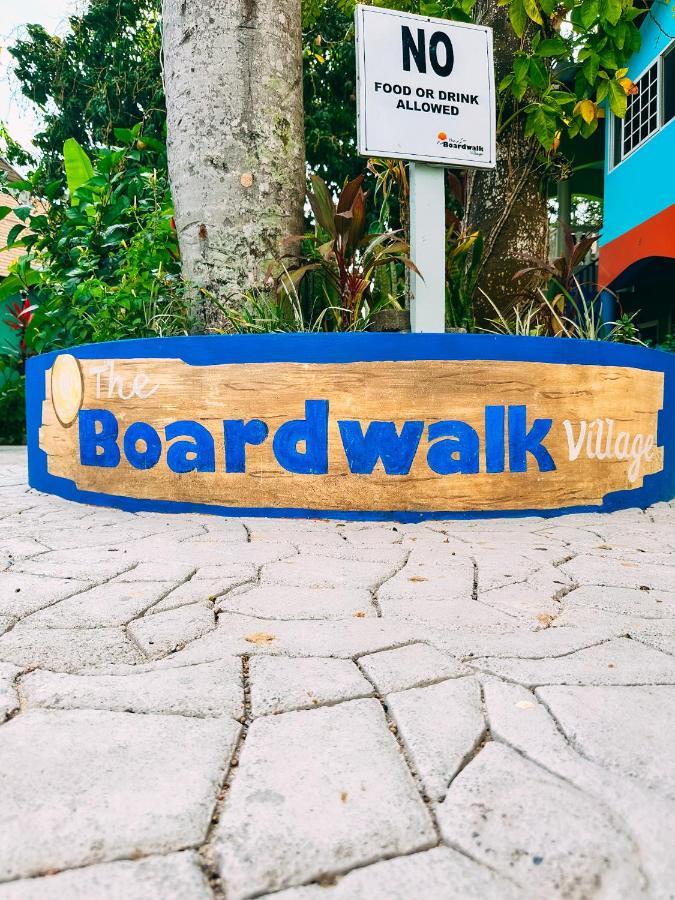 The Boardwalk Village Negril Extérieur photo